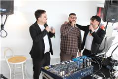 strippedCaption